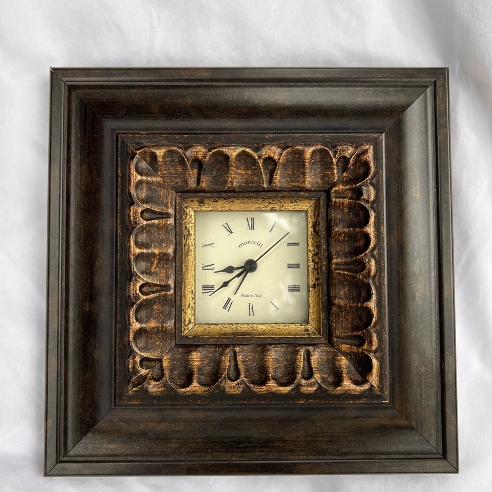 Marcelli Desk Mantle Clock, with Gold Accent.  Battery Operated